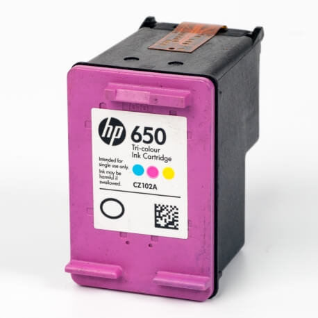 Auf dem Bild sehen Sie den ArtikelCZ102AE von Hewlett-Packard. Dieses Tintenpatrone Modell eignet sich für die Wiederaufbereitung und wird daher zum Recycling angekauft.