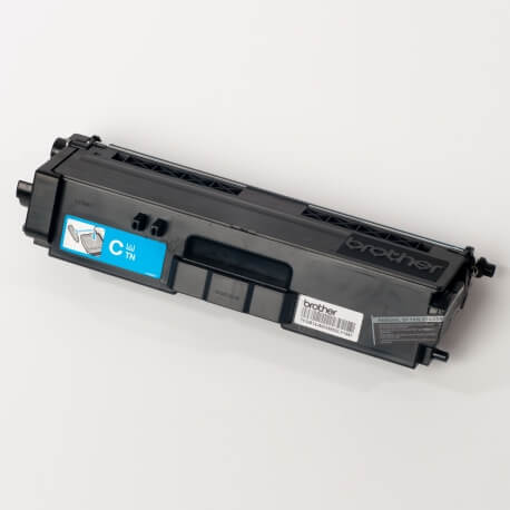 Auf dem Bild sehen Sie den ArtikelTN-321 Starter von Brother. Dieses Toner Modell eignet sich für die Wiederaufbereitung und wird daher zum Recycling angekauft.