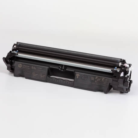 Auf dem Bild sehen Sie den ArtikelCF294X von Hewlett-Packard. Dieses Toner Modell eignet sich für die Wiederaufbereitung und wird daher zum Recycling angekauft.