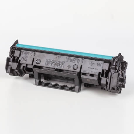 Auf dem Bild sehen Sie den ArtikelW1350X von Hewlett-Packard. Dieses Toner Modell eignet sich für die Wiederaufbereitung und wird daher zum Recycling angekauft.