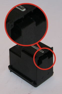 Tintenpatronen: #021/HP301 - Die Kontaktplatine der Tintenpatrone ist vollständig abgerissen.