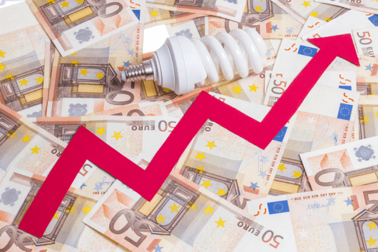 Bild: Laut Umweltbundesamt ist der Stromverbrauch in Deutschland seit 1990 um 18% gestiegen