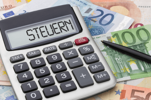 Bild: 52% des Strompreises gehen als Steuern, Abgaben und Umlagen an den Staat